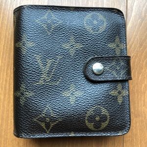 Louis Vuitton Monogram Compact Wallet